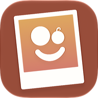 The Baby Bothie app icon: a smile on an instant print